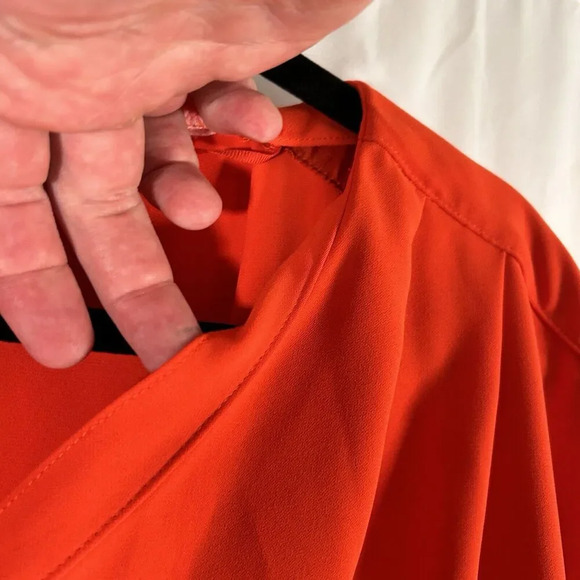 MNG Mini Dress Women's 8 Solid Orange Short Sleeve Vneck Pullover Pockets - Picture 5 of 9